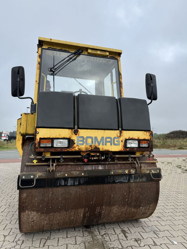 Bomag BW 151 AC-2 - Kombinovani valjak: slika 3 Bomag BW 151 AC-2 - Kombinovani valjak: slika 3