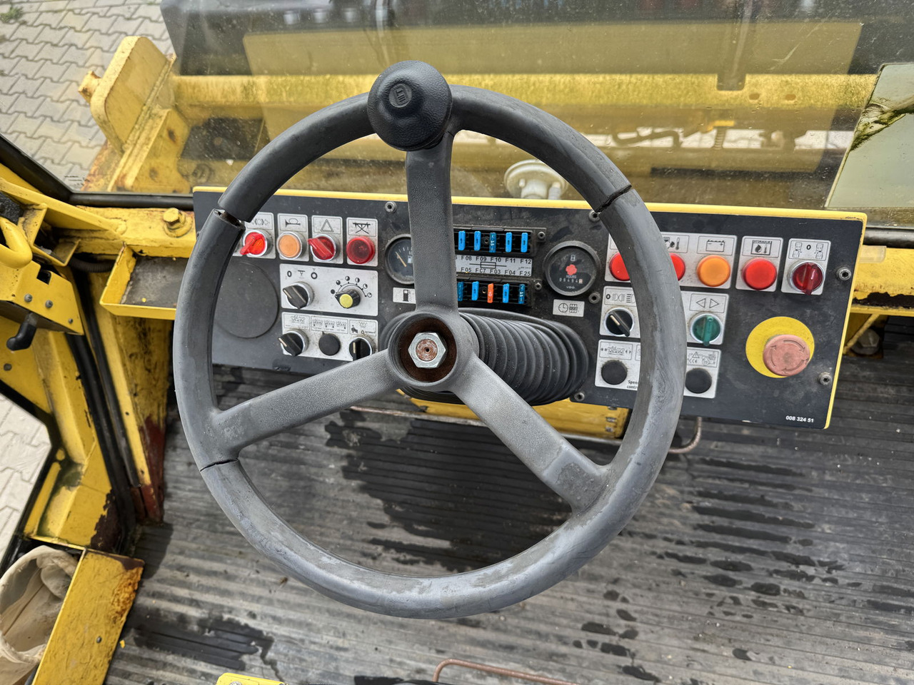 Bomag BW 151 AC-2 - Kombinovani valjak: slika 4 Bomag BW 151 AC-2 - Kombinovani valjak: slika 4