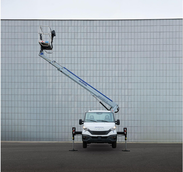 Oil & Steel Scorpion 18 Sobre IVECO DAILY 35S14 entre ejes 3750 mm - Vazdušna platforma montirana na kamion: slika 3 Oil & Steel Scorpion 18 Sobre IVECO DAILY 35S14 entre ejes 3750 mm - Vazdušna platforma montirana na kamion: slika 3