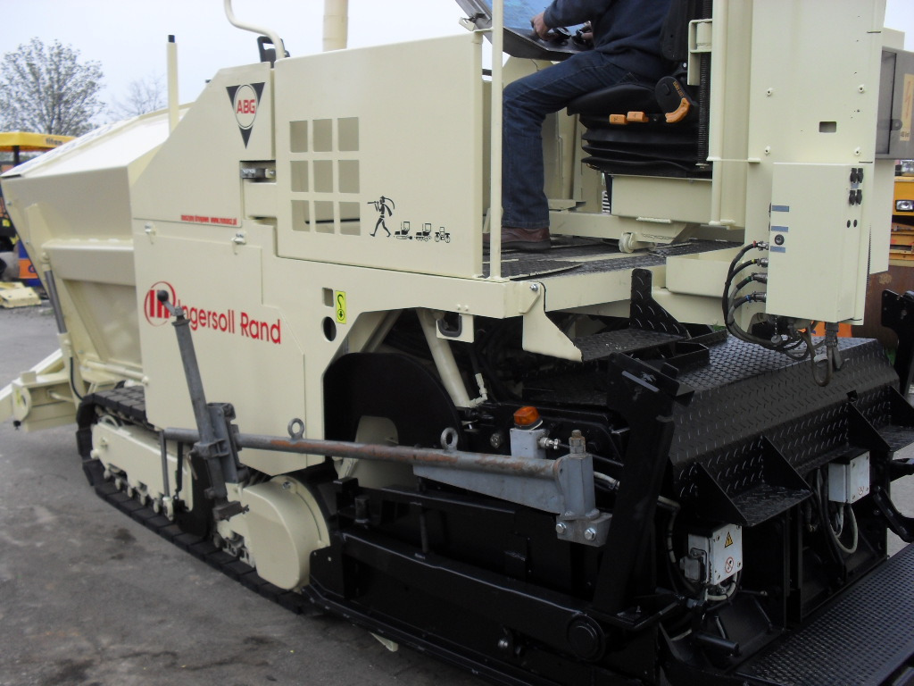 ABG TITAN 2820 - Asfaltni finišer: slika 1 ABG TITAN 2820 - Asfaltni finišer: slika 1