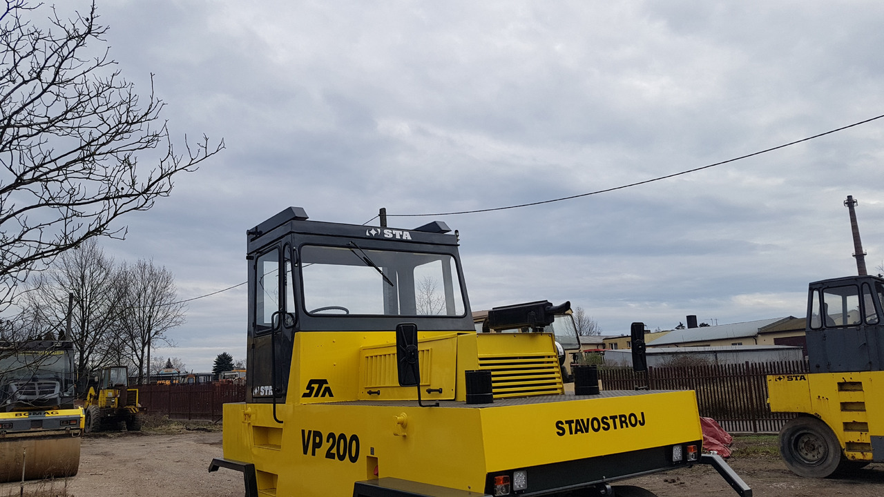 Stavostroj Remasz VP200 - Pneumatski valjak: slika 1 Stavostroj Remasz VP200 - Pneumatski valjak: slika 1
