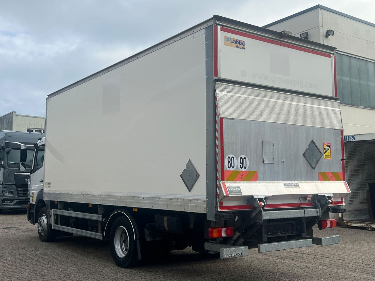 Mercedes-Benz Atego 1218 L Classic-Vermietung möglich-ADR-LBW - Kamion sa zatvorenim sandukom: slika 5 Mercedes-Benz Atego 1218 L Classic-Vermietung möglich-ADR-LBW - Kamion sa zatvorenim sandukom: slika 5