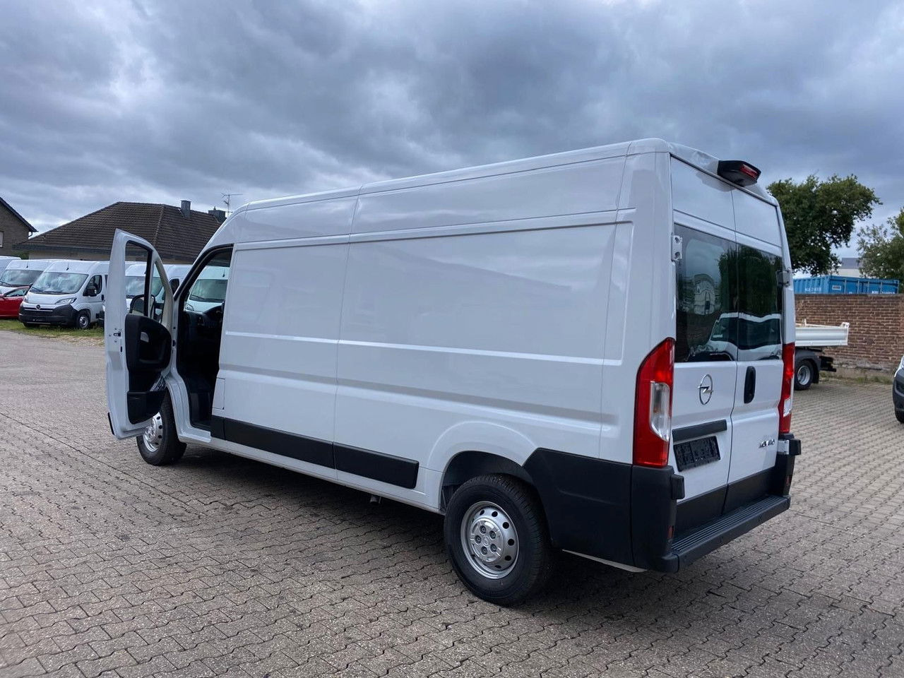 Opel Movano Cargo - Furgon: slika 3 Opel Movano Cargo - Furgon: slika 3