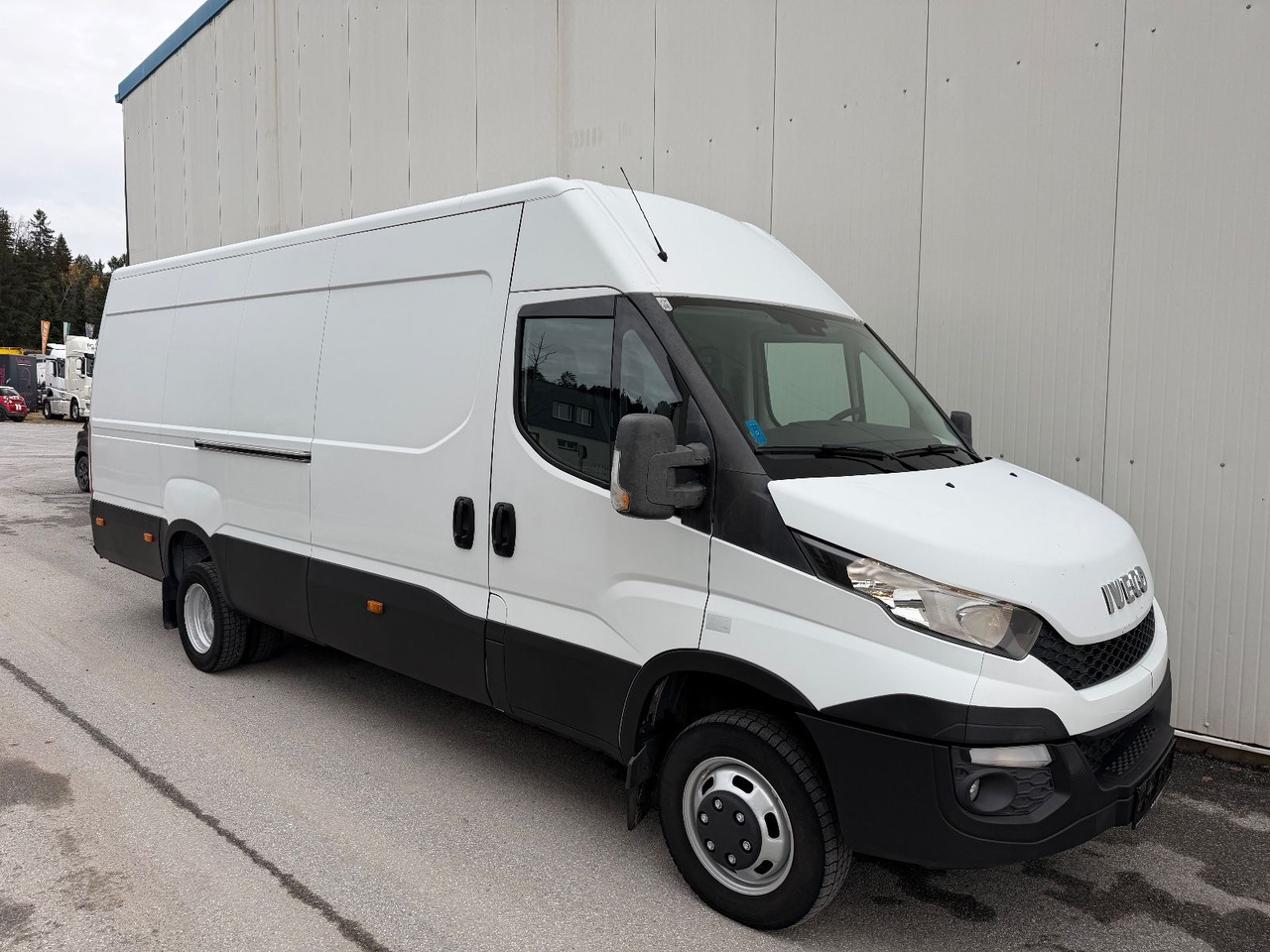 Iveco Daily 50C15 Maxi 3,0HPI 3,5T - Furgon: slika 2 Iveco Daily 50C15 Maxi 3,0HPI 3,5T - Furgon: slika 2