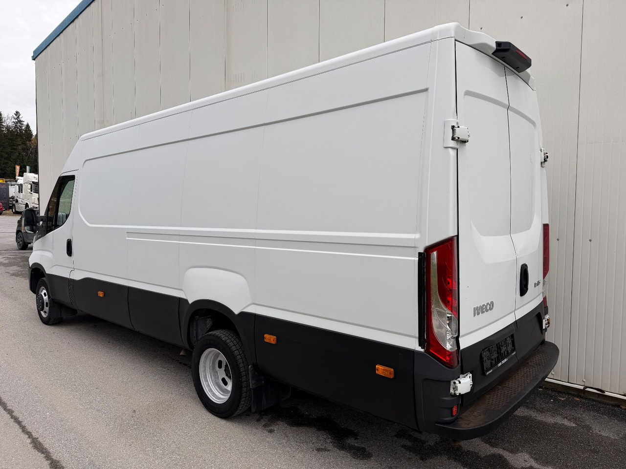 Iveco Daily 50C15 Maxi 3,0HPI 3,5T - Furgon: slika 4 Iveco Daily 50C15 Maxi 3,0HPI 3,5T - Furgon: slika 4