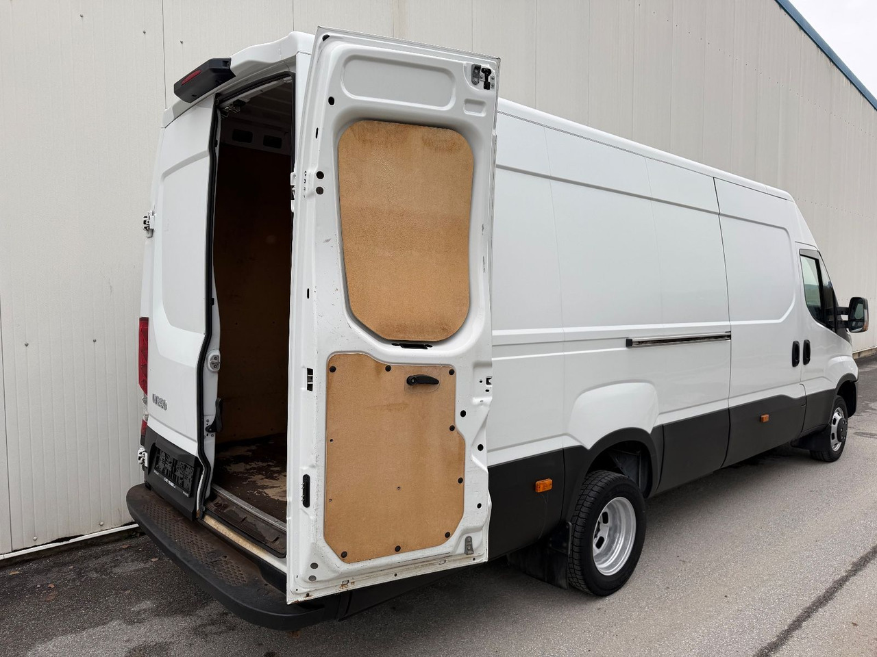 Iveco Daily 50C15 Maxi 3,0HPI 3,5T - Furgon: slika 5 Iveco Daily 50C15 Maxi 3,0HPI 3,5T - Furgon: slika 5