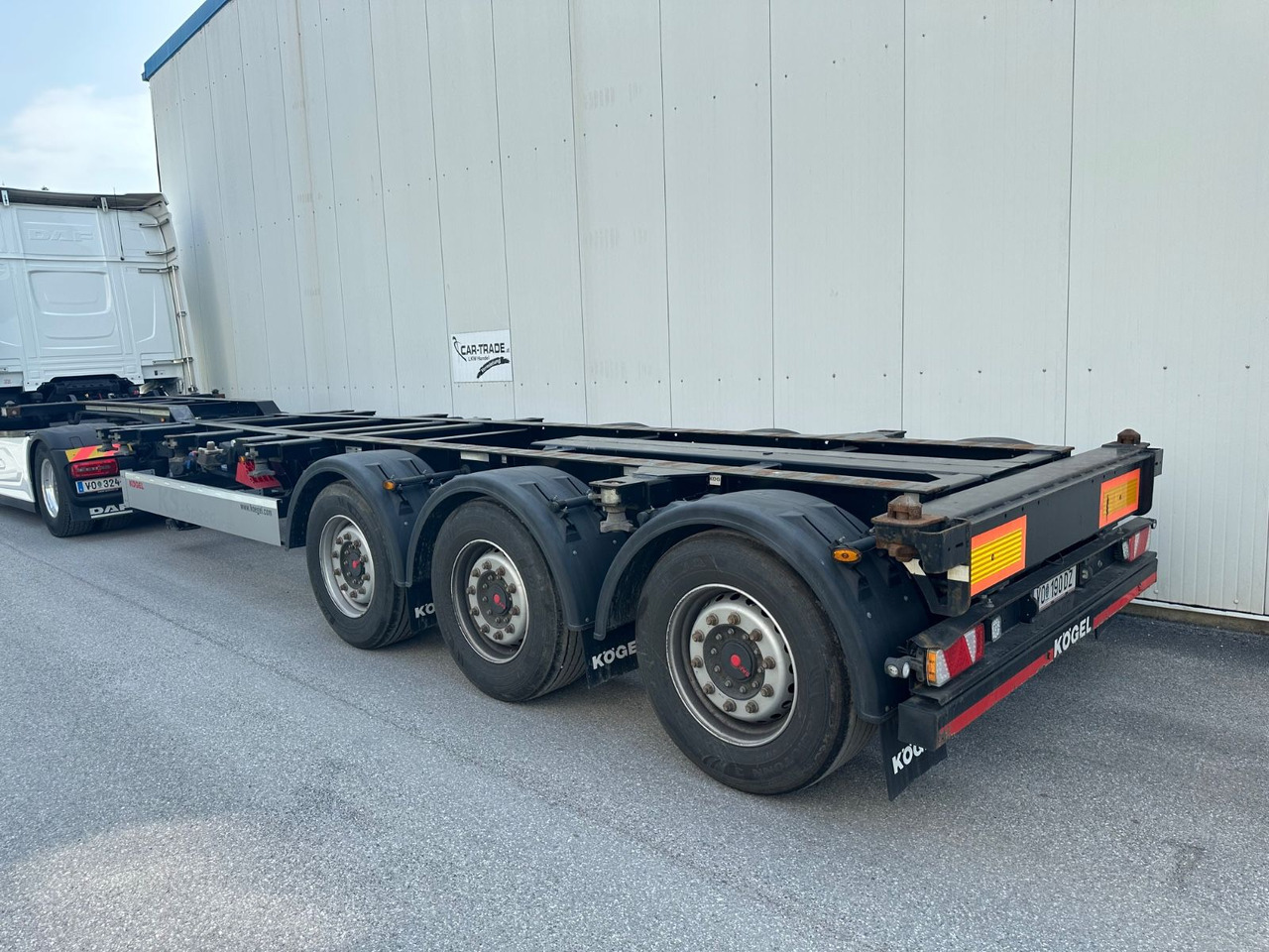 Kögel SN 24 LIFT SAF 2x20 1x30 1x40 6STK - Poluprikolica za prevoz kontejnera/ Poluprikolica sa promenjivim sandukom: slika 2 Kögel SN 24 LIFT SAF 2x20 1x30 1x40 6STK - Poluprikolica za prevoz kontejnera/ Poluprikolica sa promenjivim sandukom: slika 2