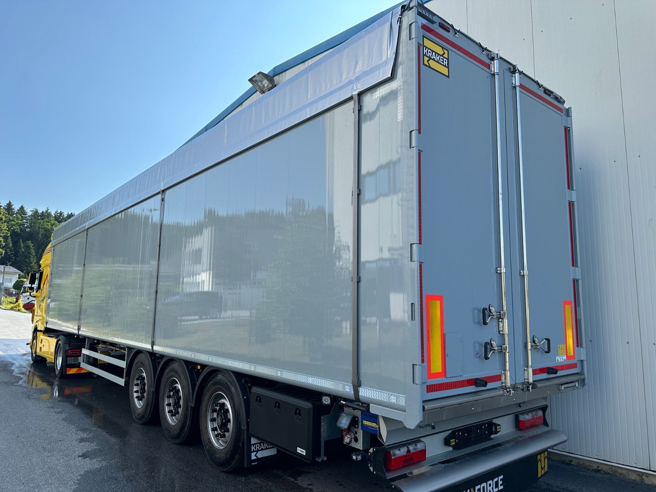 Kraker CF-200ZL Lift 92m³ - Poluprikolica sa pokretnim podom: slika 4 Kraker CF-200ZL Lift 92m³ - Poluprikolica sa pokretnim podom: slika 4