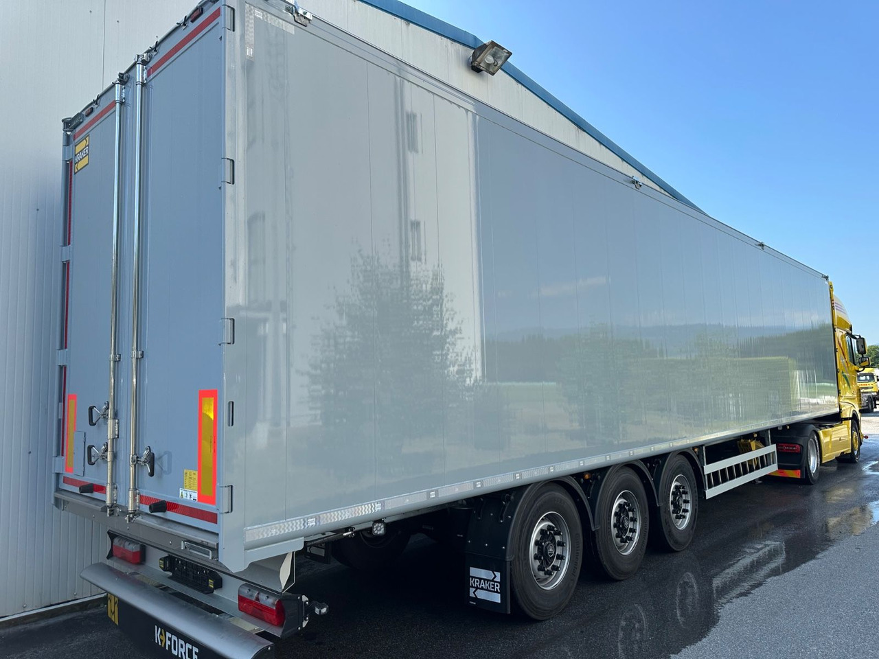 Kraker CF-200ZL Lift 92m³ - Poluprikolica sa pokretnim podom: slika 3 Kraker CF-200ZL Lift 92m³ - Poluprikolica sa pokretnim podom: slika 3