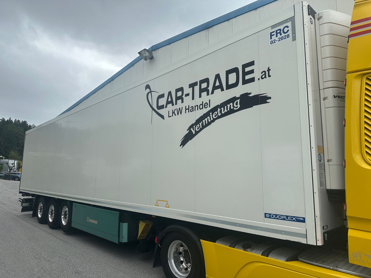 Krone SDR 27 Vector 1550 Doppelstock/Blumenbreit - Poluprikolica sa zatvorenim sandukom: slika 2 Krone SDR 27 Vector 1550 Doppelstock/Blumenbreit - Poluprikolica sa zatvorenim sandukom: slika 2