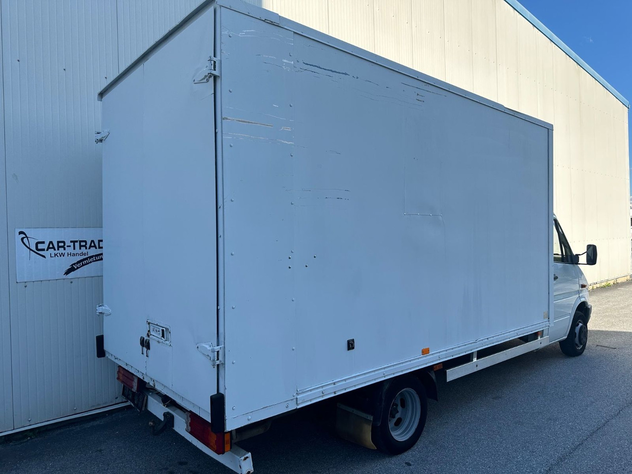 Mercedes-Benz 412 D Koffer Klima - Dostavno vozilo sa zatvorenim sandukom: slika 3 Mercedes-Benz 412 D Koffer Klima - Dostavno vozilo sa zatvorenim sandukom: slika 3