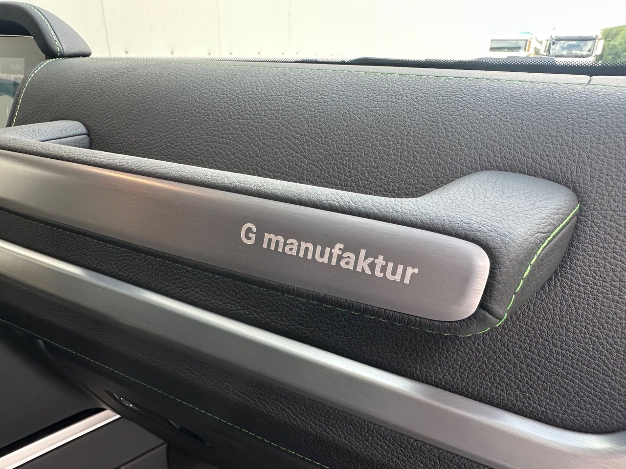 SUVSUV Mercedes-Benz G 63 AMG Manufaktur  Matt Night: slika 13