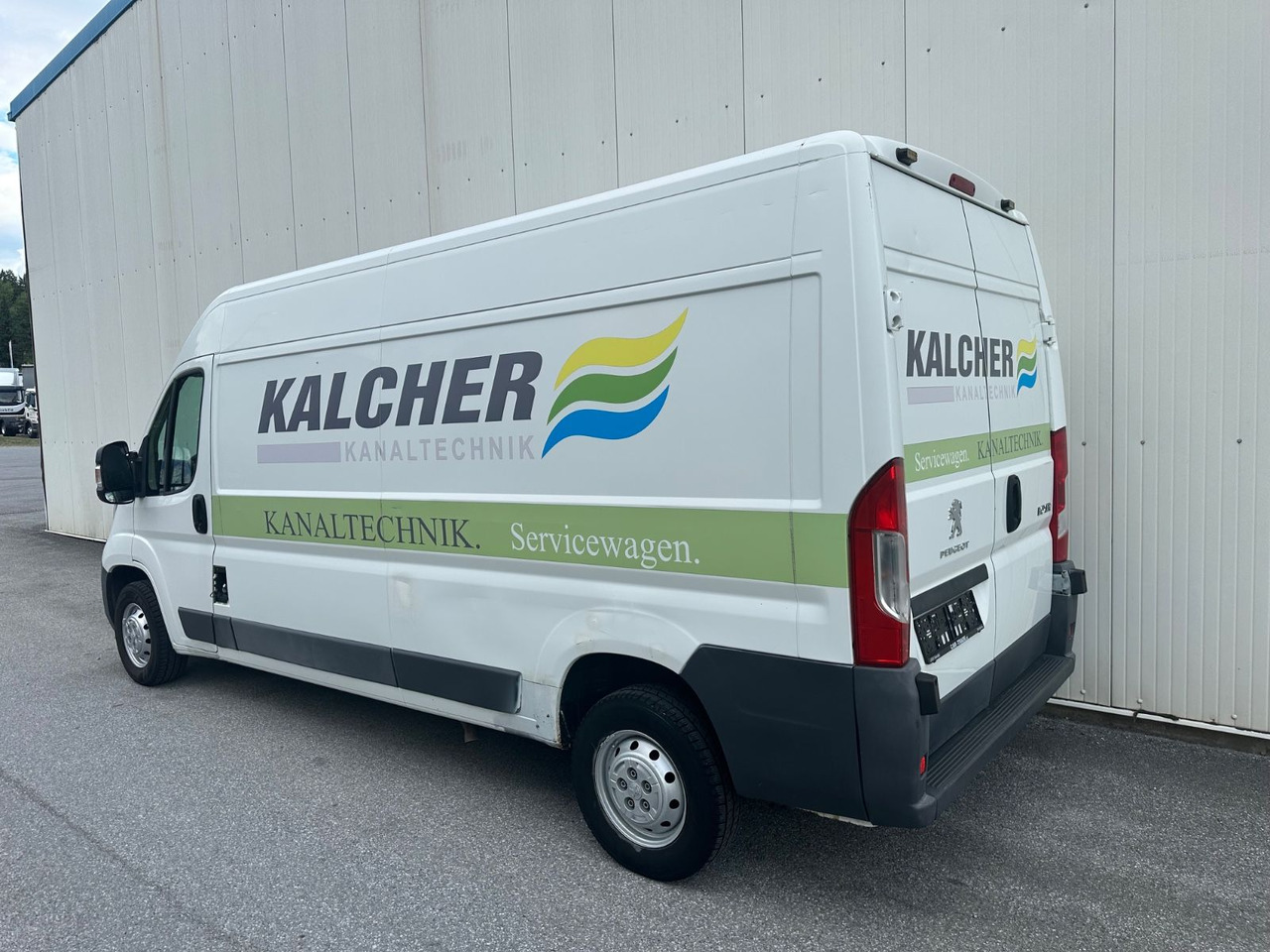 Peugeot Boxer 2,0 HDI Klima AluAusbau L4H2 - Furgon: slika 4 Peugeot Boxer 2,0 HDI Klima AluAusbau L4H2 - Furgon: slika 4