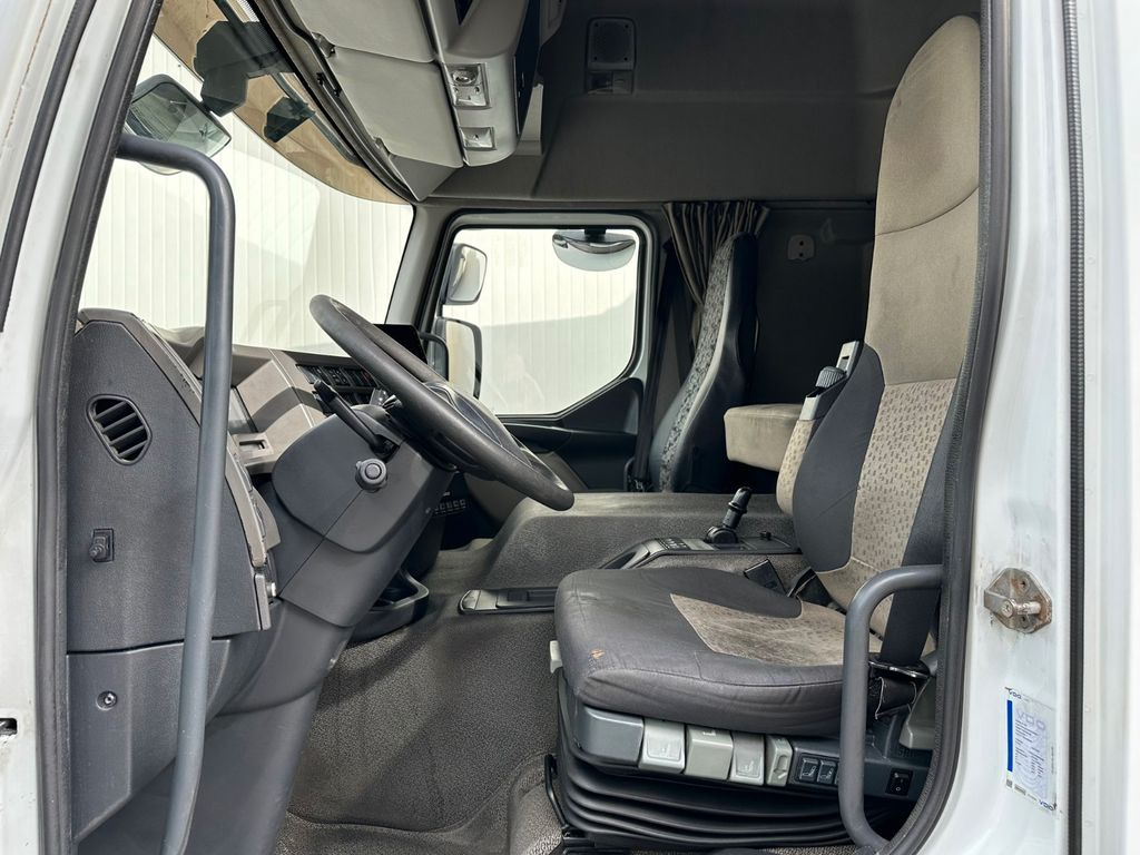 Renault Premium 380.18 EEV Supra/LBW Renault Premium 380.18 EEV Supra/LBW - Hladnjača: slika 5 Renault Premium 380.18 EEV Supra/LBW Renault Premium 380.18 EEV Supra/LBW - Hladnjača: slika 5