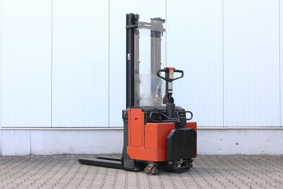 BT LSV1250 - 3400mm - Slagač: slika 1 BT LSV1250 - 3400mm - Slagač: slika 1