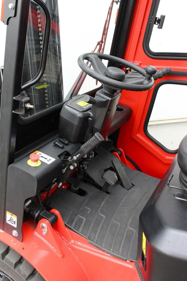 Električni viljuškar EP EFL252 Triplex Li-ion 111Std.: slika 17 Električni viljuškar EP EFL252 Triplex Li-ion 111Std.: slika 17