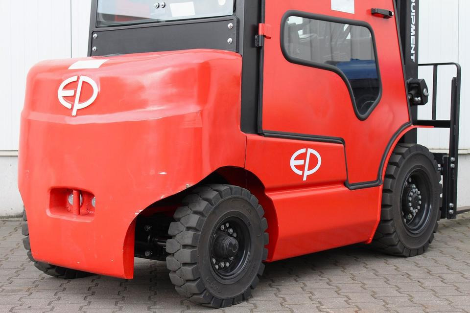 Električni viljuškar EP EFL252 Triplex Li-ion 111Std.: slika 14 Električni viljuškar EP EFL252 Triplex Li-ion 111Std.: slika 14