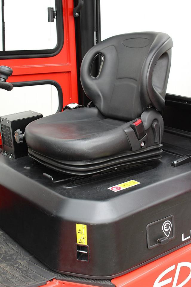 Električni viljuškar EP EFL252 Triplex Li-ion 111Std.: slika 16 Električni viljuškar EP EFL252 Triplex Li-ion 111Std.: slika 16