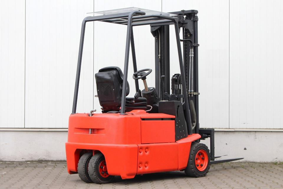 LINDE E15Z-02 Triplex 4,7m - Električni viljuškar: slika 2 LINDE E15Z-02 Triplex 4,7m - Električni viljuškar: slika 2