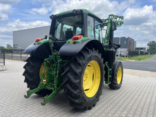 John Deere 6110M - Traktor: slika 3 John Deere 6110M - Traktor: slika 3