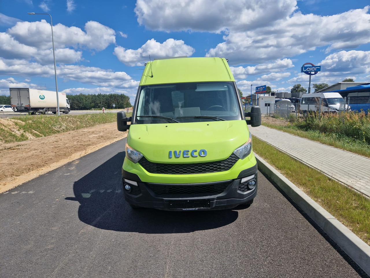 IVECO DAILY FORVEDA - Integrisani kamper: slika 4 IVECO DAILY FORVEDA - Integrisani kamper: slika 4