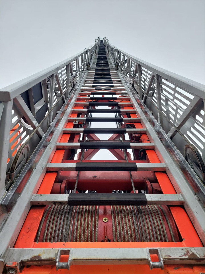 Vatrogasni kamion MAN L2000 14.284 4x2 / Iveco Magirus DLK 23-12 CS: slika 7