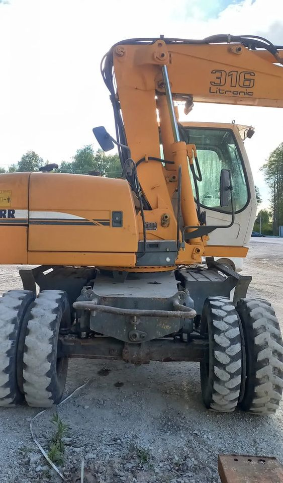 Liebherr A316 - Bager točkaš: slika 3 Liebherr A316 - Bager točkaš: slika 3