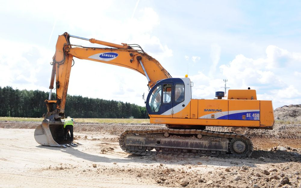 Zwolnica koparki Samsung SE 450 LC - Bager guseničar: slika 1 Zwolnica koparki Samsung SE 450 LC - Bager guseničar: slika 1
