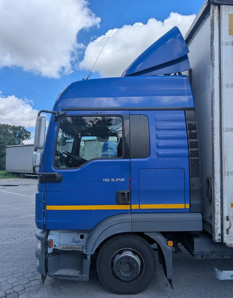 MAN TGL 8.250 - Kamion sa ceradom, Prikolica sa ceradom: slika 2 MAN TGL 8.250 - Kamion sa ceradom, Prikolica sa ceradom: slika 2