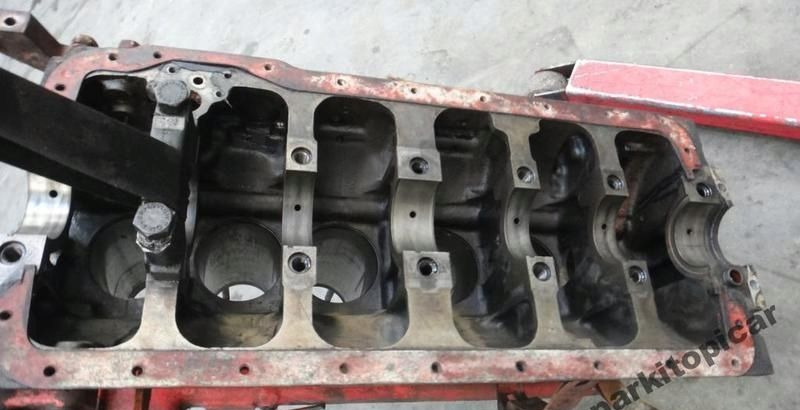 SILNIK PERKINS 6 CYLI KRATER BLOK DÓŁ SILNIKA - Motor za Kamion: slika 1 SILNIK PERKINS 6 CYLI KRATER BLOK DÓŁ SILNIKA - Motor za Kamion: slika 1