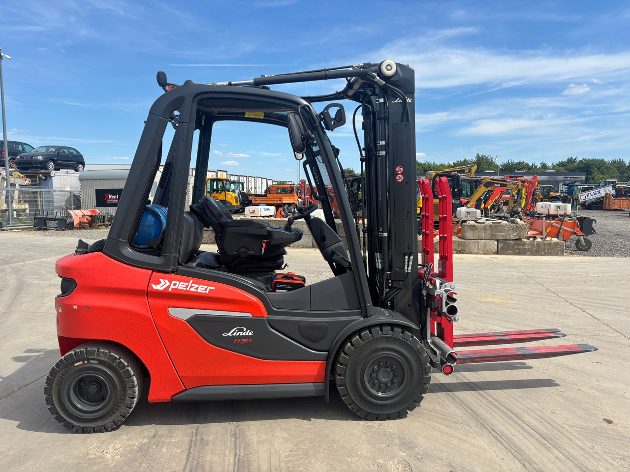 LINDE H30T-01 - Gasni viljuškar: slika 2 LINDE H30T-01 - Gasni viljuškar: slika 2
