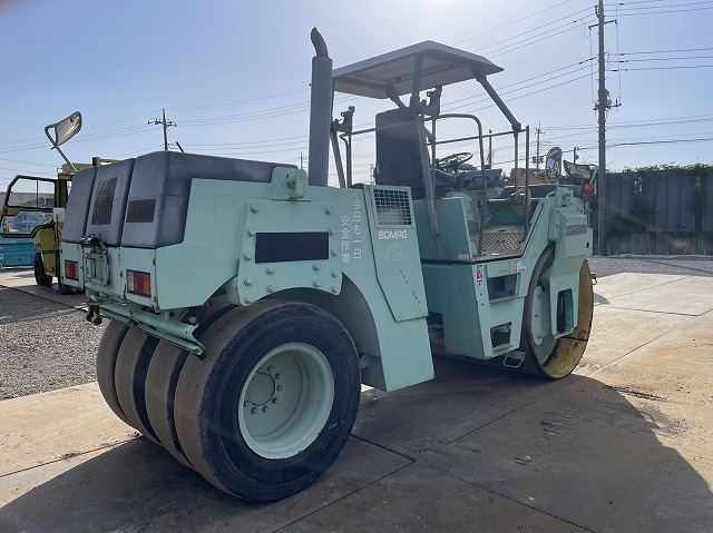 BOMAG BW144AC-2 - Kombinovani valjak: slika 5 BOMAG BW144AC-2 - Kombinovani valjak: slika 5