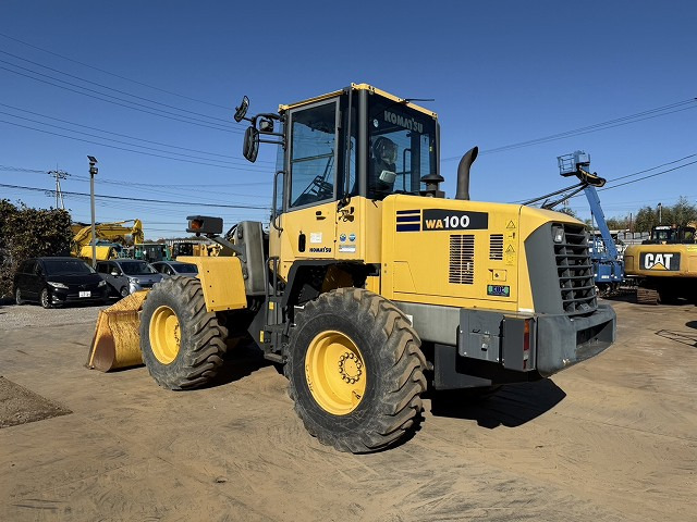 KOMATSU WA100-6 - Utovarivač točkaš: slika 3 KOMATSU WA100-6 - Utovarivač točkaš: slika 3
