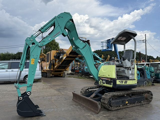 YANMAR B3-6A - Mini bager: slika 1 YANMAR B3-6A - Mini bager: slika 1