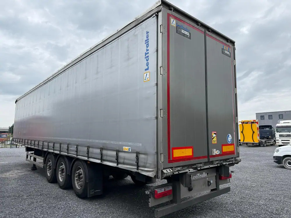 LeciTrailer Tautliner 3E20 Tautliner 3E20*1er essieu relevable*essieux SAF - Poluprikolica sa ceradom: slika 5 LeciTrailer Tautliner 3E20 Tautliner 3E20*1er essieu relevable*essieux SAF - Poluprikolica sa ceradom: slika 5