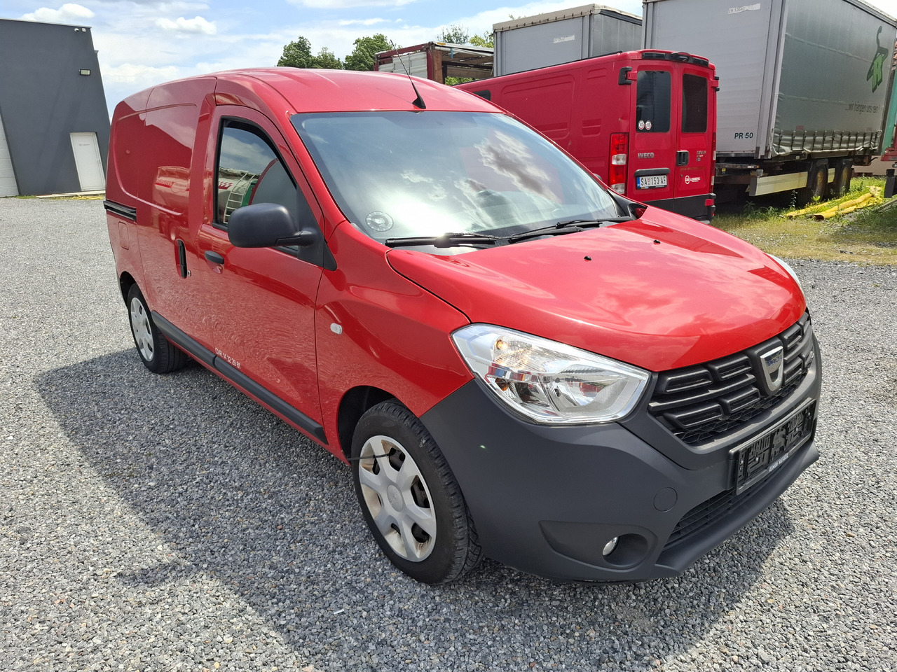DACIA Dokker 1.5 DCI - Dostavno vozilo sa zatvorenim sandukom: slika 1 DACIA Dokker 1.5 DCI - Dostavno vozilo sa zatvorenim sandukom: slika 1