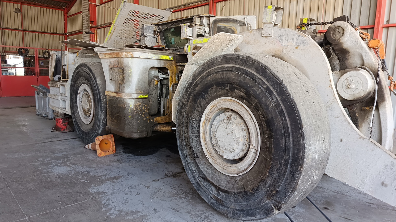 CATERPILLAR R1600H - Rudarska mašina: slika 1 CATERPILLAR R1600H - Rudarska mašina: slika 1