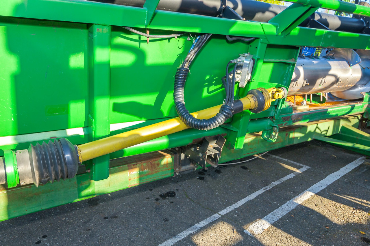 JOHN DEERE 635 R - 10,7 M - 2013 ROK - Prednji deo kombajna: slika 3 JOHN DEERE 635 R - 10,7 M - 2013 ROK - Prednji deo kombajna: slika 3