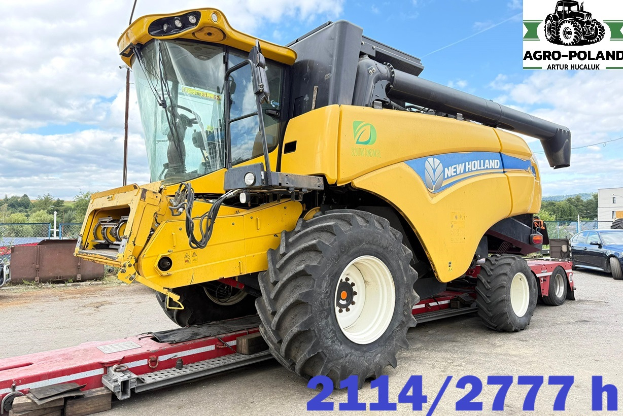 NEW HOLLAND CX 6080 - 2114/2777 h - 2014 ROK + VARIFEED 6,09 M - Kombinovani kombajn: slika 1 NEW HOLLAND CX 6080 - 2114/2777 h - 2014 ROK + VARIFEED 6,09 M - Kombinovani kombajn: slika 1