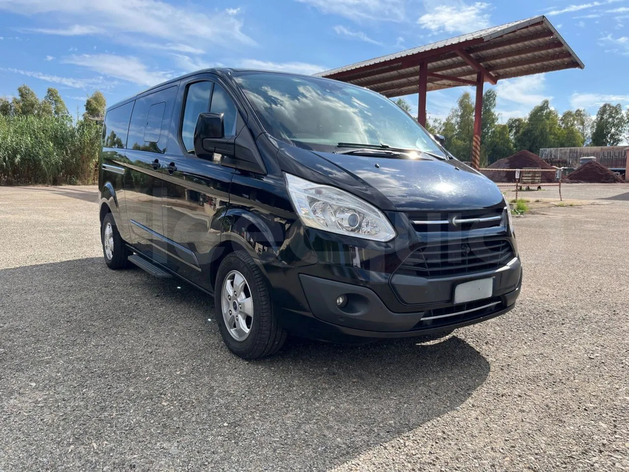 Ford Tourneo Custom - Prigradski autobus: slika 1 Ford Tourneo Custom - Prigradski autobus: slika 1