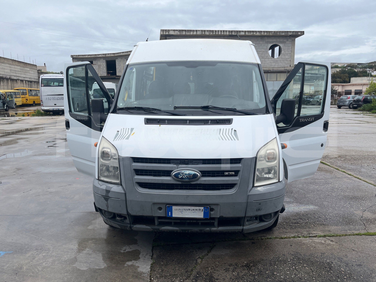 Ford Transit - Prigradski autobus: slika 2 Ford Transit - Prigradski autobus: slika 2