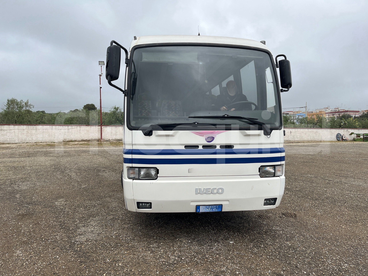 Iveco 380 - Turistički autobus: slika 2 Iveco 380 - Turistički autobus: slika 2