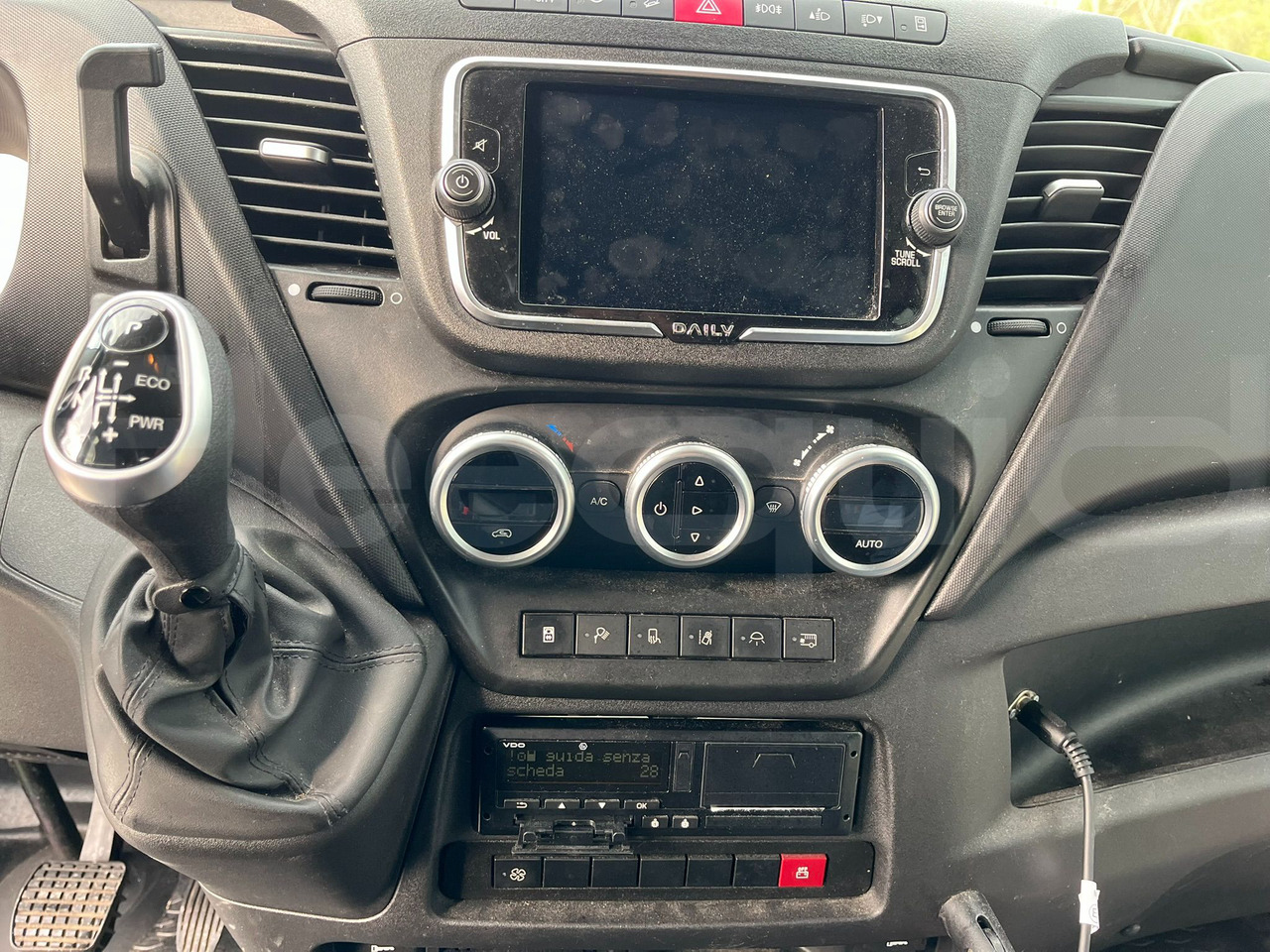 Iveco Daily - Prigradski autobus: slika 2 Iveco Daily - Prigradski autobus: slika 2