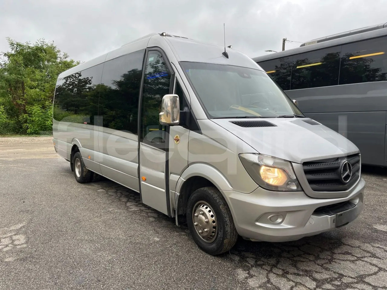 Mercedes-Benz Sprinter - Prigradski autobus: slika 1 Mercedes-Benz Sprinter - Prigradski autobus: slika 1
