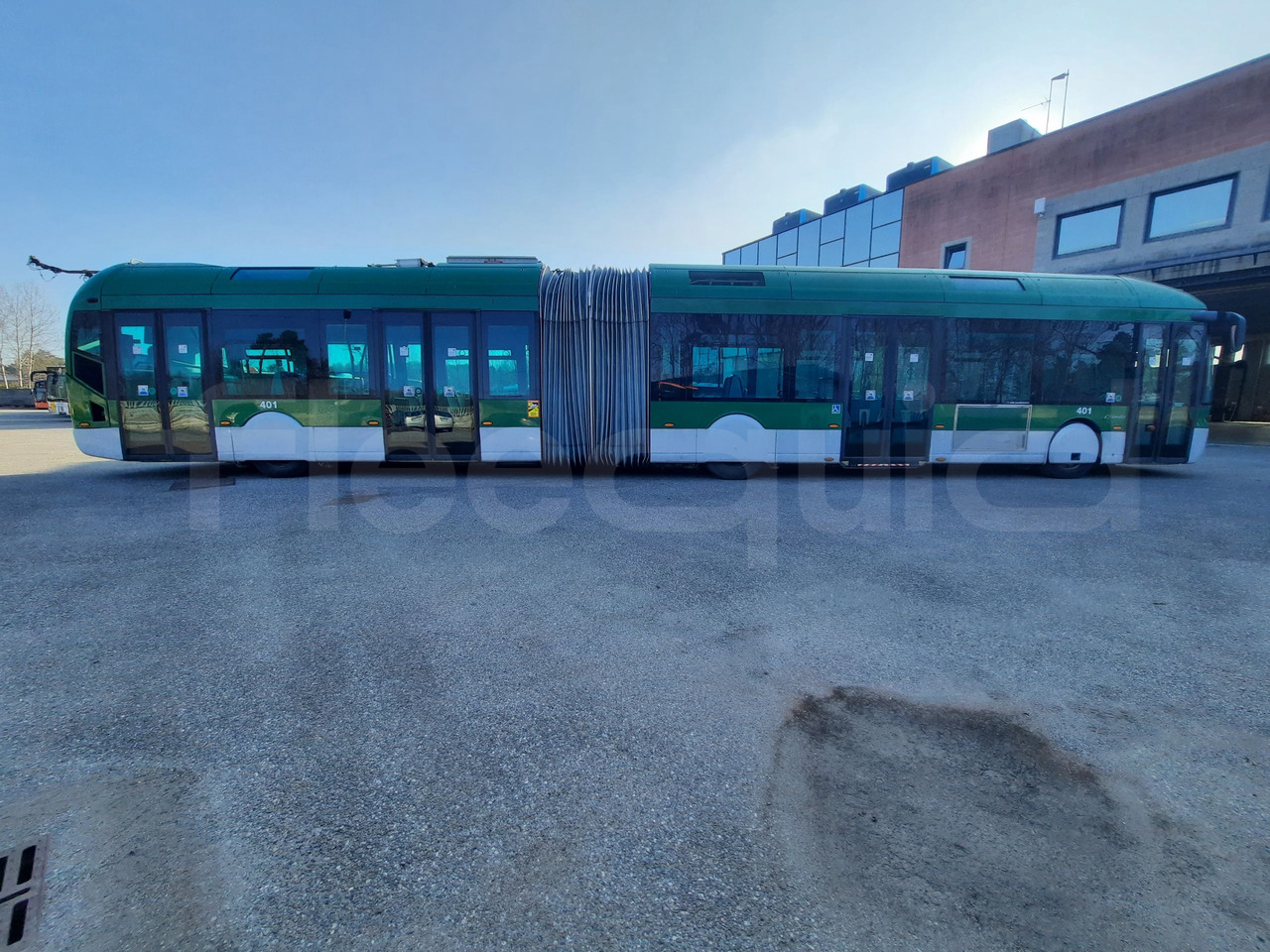 Zglobni autobus, Električni autobus N. 6 Irisbus Cristalis ETB 18: slika 11
