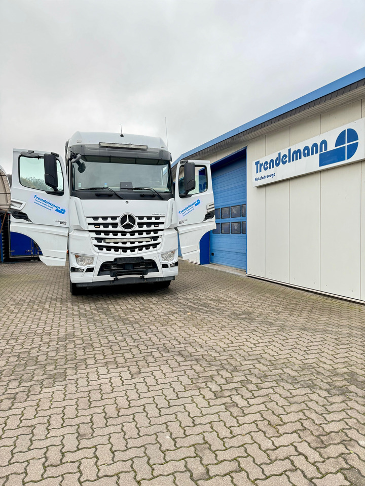 Mercedes Arocs 3358 L 6x4 Radstand 4500 Arocs 3358 L 6x4 Blatt-Luft Gefedert - Šticar: slika 1 Mercedes Arocs 3358 L 6x4 Radstand 4500 Arocs 3358 L 6x4 Blatt-Luft Gefedert - Šticar: slika 1