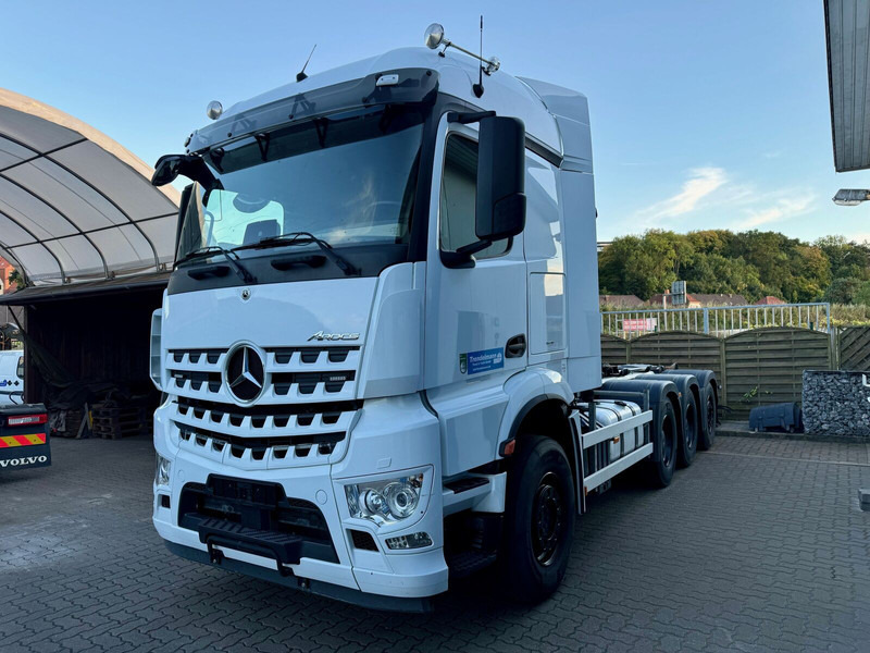 Mercedes-Benz Arocs MP5 3253 8x4 Tridem ARK HIAB 24 to - Kamion sa hidrauličnom kukom: slika 5 Mercedes-Benz Arocs MP5 3253 8x4 Tridem ARK HIAB 24 to - Kamion sa hidrauličnom kukom: slika 5