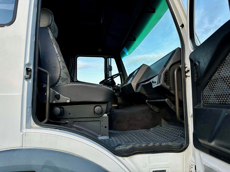Kamion sa tovarnim sandukom Mercedes-Benz SK 2538 6x2 Pritsche: slika 13