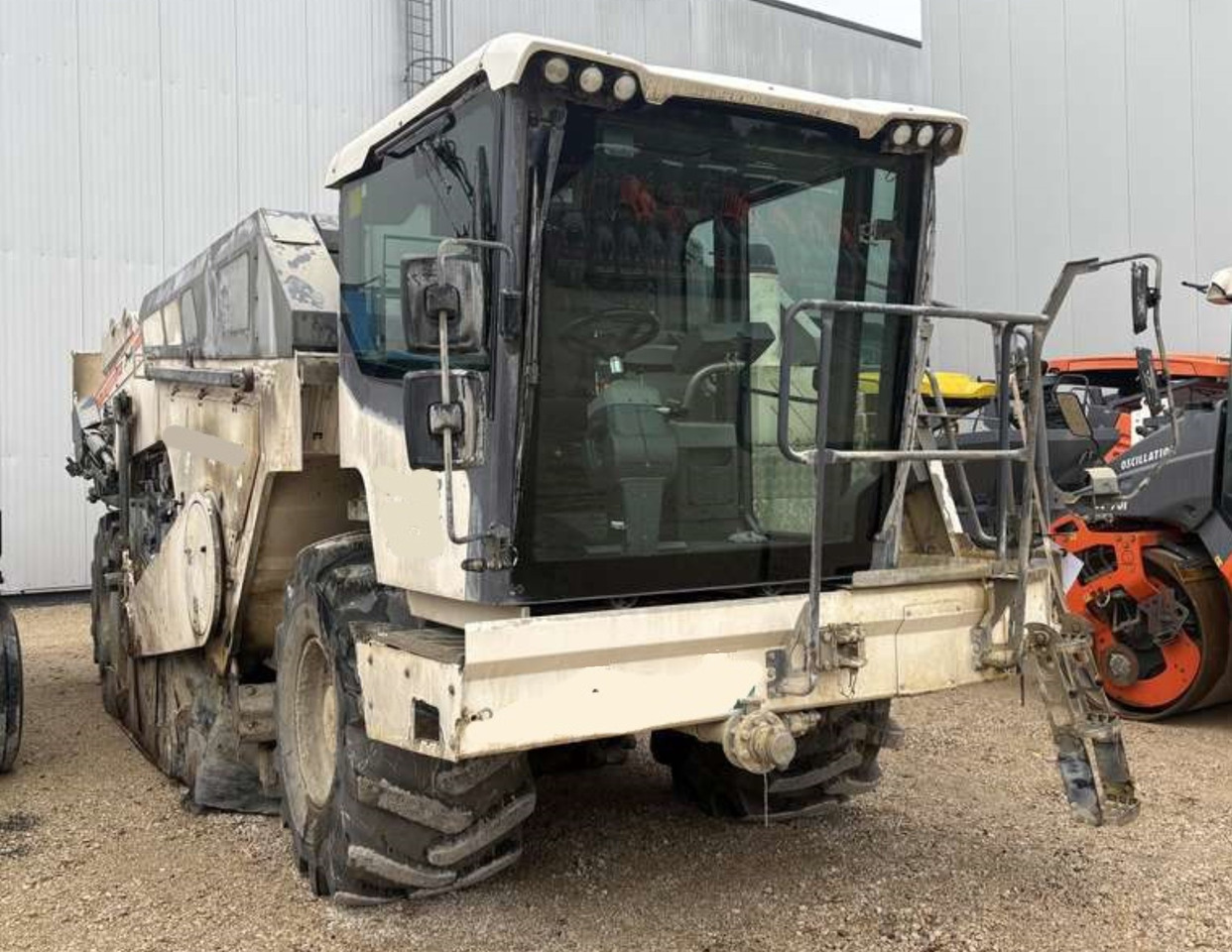 WIRTGEN WR 240i S-PACK - Stabilizator zemljišta: slika 1 WIRTGEN WR 240i S-PACK - Stabilizator zemljišta: slika 1