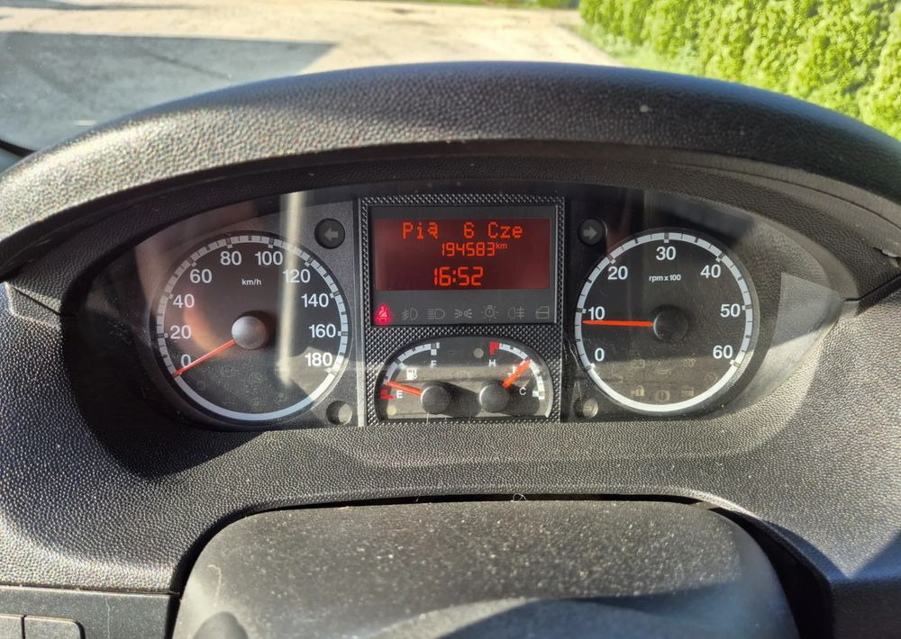 Dostavno vozilo sa duplom kabinom Citroën Jumper 3.0 180KM Dubel Kabina: slika 9 Dostavno vozilo sa duplom kabinom Citroën Jumper 3.0 180KM Dubel Kabina: slika 9